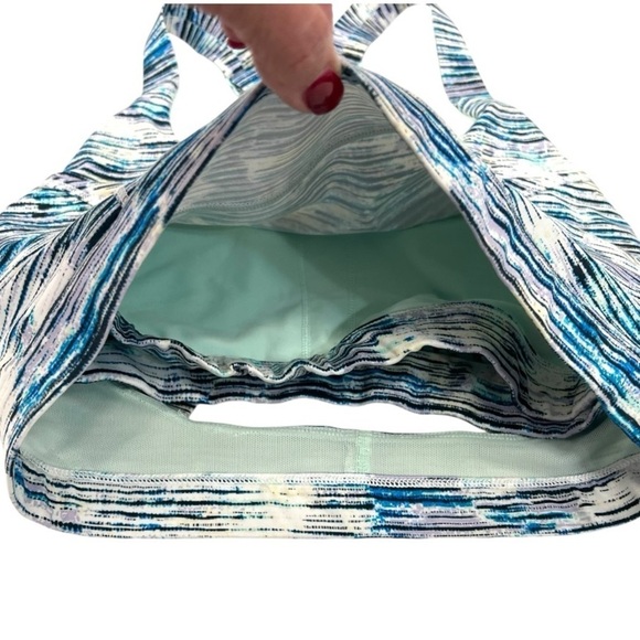 Lululemon Pure Practice Blurry Belle Blue Cross Back Sports Yoga Bra Women’s 6 - Picture 6 of 10